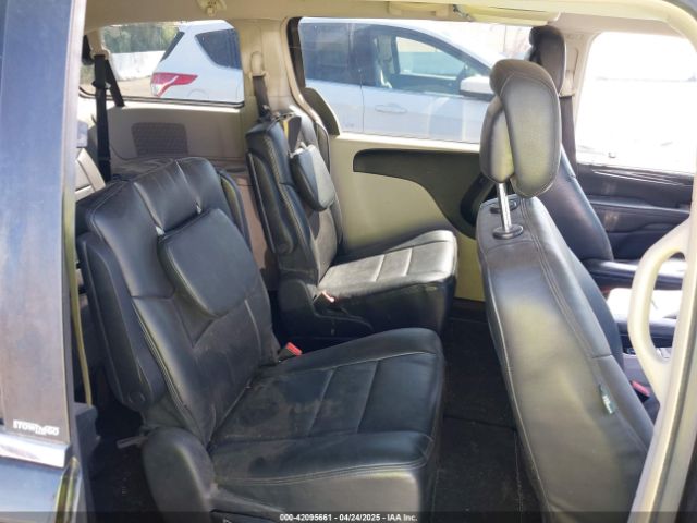 2011 CHRYSLER TOWN & COUNTRY 2A4RR5DG2BR702731 Photo 7