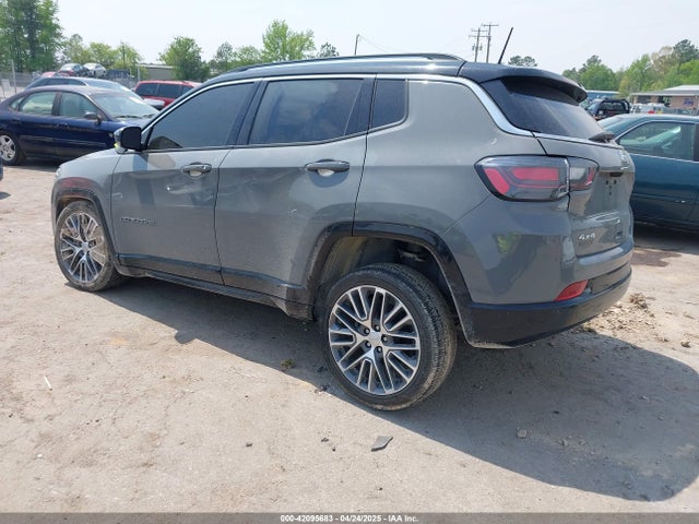 3C4NJDCB4NT158729 Jeep Compass Limited 4x4
