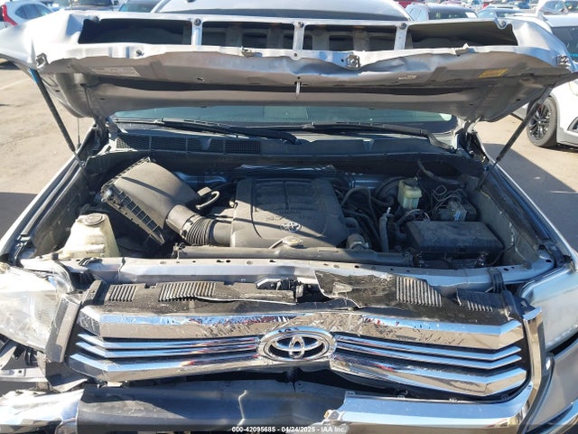 5TFDW5F11GX494190 Toyota Tundra Sr5 5.7l V8