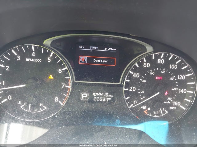 5N1AR2MM1FC674521 Nissan Pathfinder S