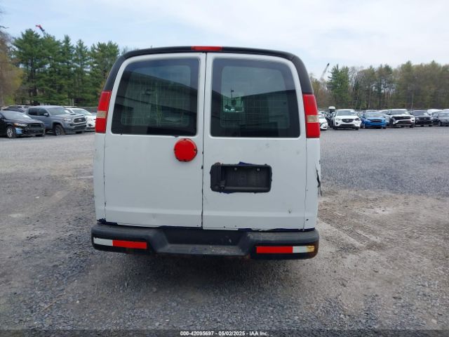 1GCSGAFX9E1157221 Chevrolet Express 1500 Work Van