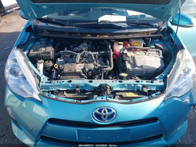 JTDKDTB32E1073930 Toyota Prius C Three