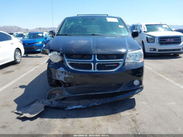 2C4RDGCG0KR557898 Dodge Grand Caravan Sxt