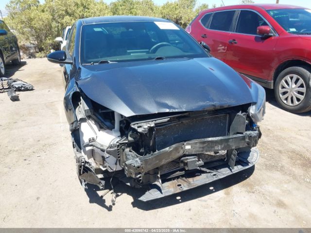 3KPF54AD0NE506964 KIA Forte Gt-line