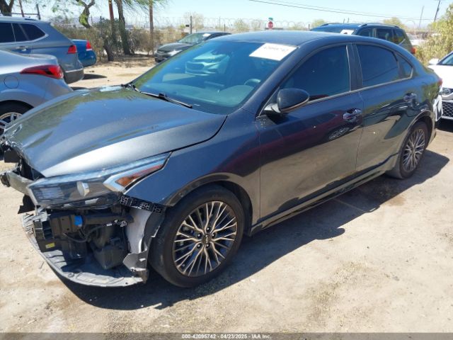 3KPF54AD0NE506964 KIA Forte Gt-line