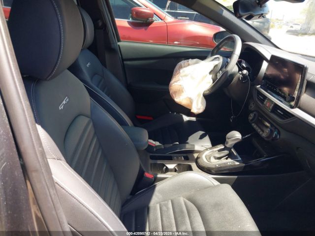 3KPF54AD0NE506964 KIA Forte Gt-line