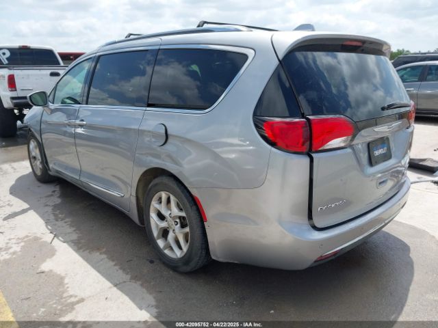 2020 CHRYSLER PACIFICA 2C4RC1GG2LR184245 Photo 2