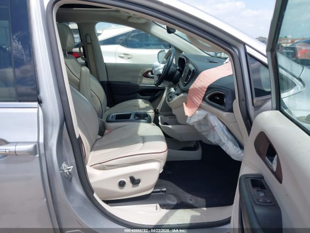 2020 CHRYSLER PACIFICA 2C4RC1GG2LR184245 Photo 4