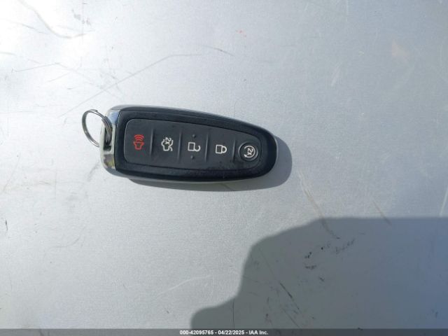 1FMCU9J90GUC86546 Ford Escape Titanium