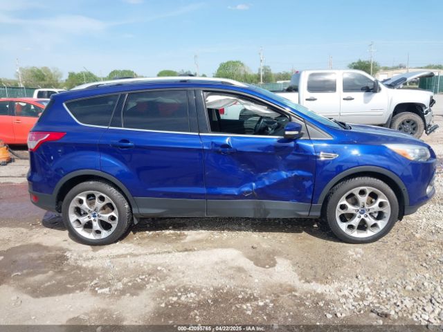 1FMCU9J90GUC86546 Ford Escape Titanium