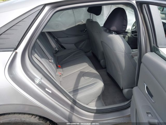 KMHLM4AJ6MU007173 Hyundai Elantra Hybrid Blue