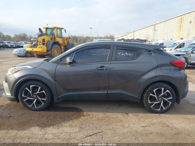 NMTKHMBX3JR009064 Toyota C-hr Xle Premium