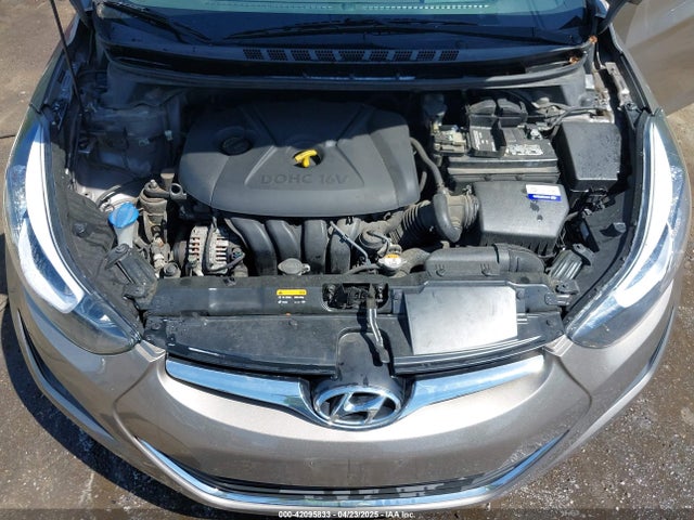 5NPDH4AE9FH559988 Hyundai ELANTRA SE