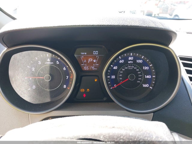 5NPDH4AE9FH559988 Hyundai ELANTRA SE