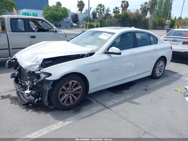 BMW 528I 2016 WBA5A5C55GD526616 Image 2