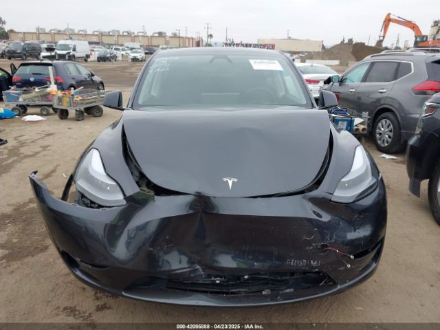 7SAYGDED8SF259764 Tesla Model Y Long Range Dual Motor All-wheel Drive