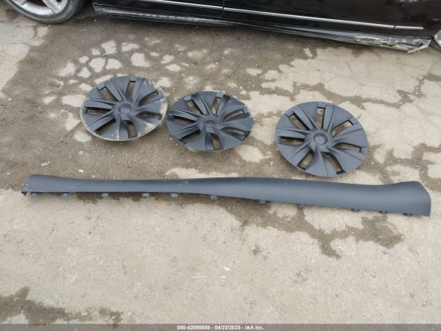 7SAYGDED8SF259764 Tesla Model Y Long Range Dual Motor All-wheel Drive