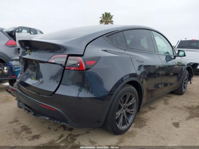 7SAYGDED8SF259764 Tesla Model Y Long Range Dual Motor All-wheel Drive