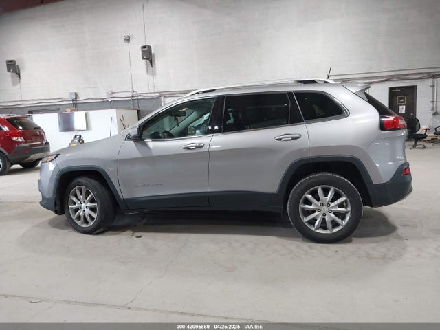 1C4PJMDX1JD607707 Jeep Cherokee Limited 4x4