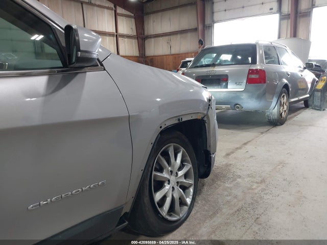 1C4PJMDX1JD607707 Jeep Cherokee Limited 4x4
