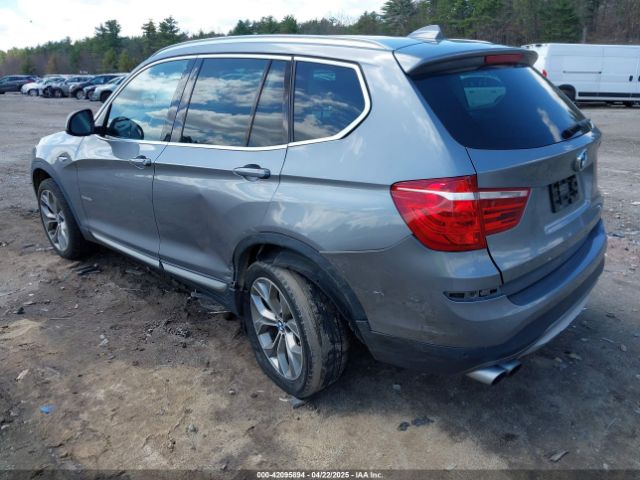2015 BMW X3 5UXWX9C50F0D57447 Photo 2