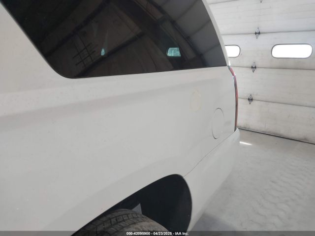 1GNSKHKC5GR452354 Chevrolet Suburban Lt