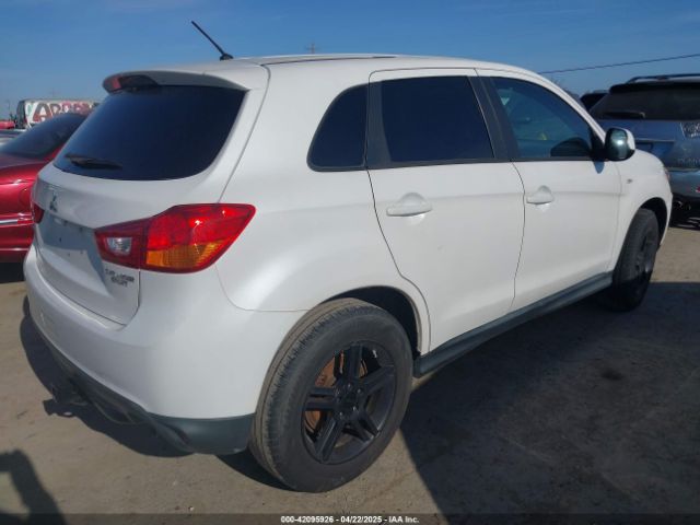 4A4AP3AU6FE048240 Mitsubishi Outlander Sport Es