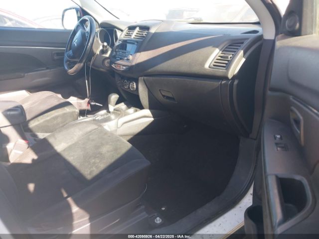 4A4AP3AU6FE048240 Mitsubishi Outlander Sport Es