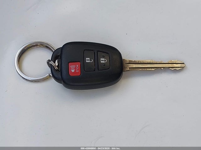Toyota RAV4 LE 2017 JTMBFREV5HJ160803 Image 11