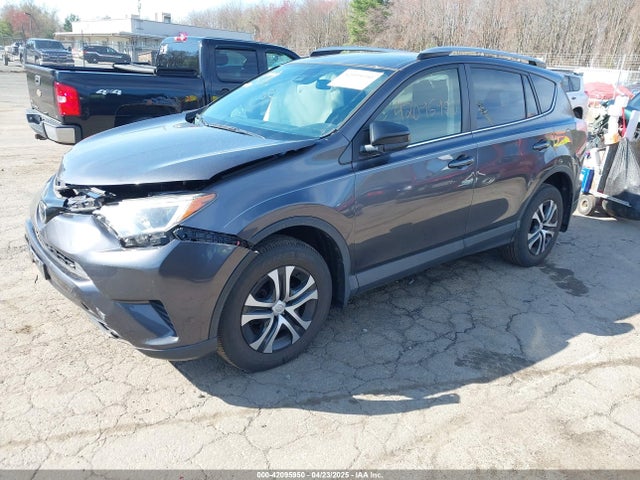 Toyota RAV4 LE 2017 JTMBFREV5HJ160803 Image 2