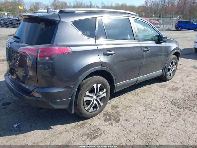 Toyota RAV4 LE 2017 JTMBFREV5HJ160803 Image 4
