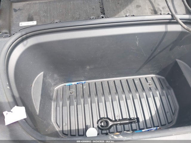 7SAYGDEF5NF373078 Tesla Model Y