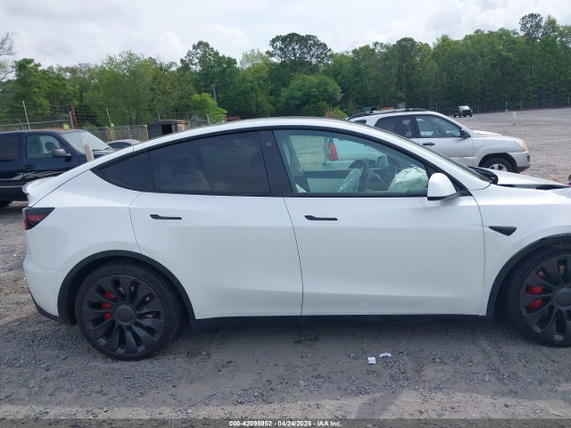 7SAYGDEF5NF373078 Tesla Model Y