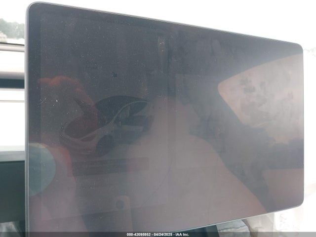 7SAYGDEF5NF373078 Tesla Model Y