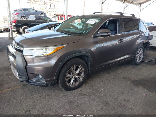 5TDZKRFH7FS064920 Toyota Highlander Le Plus V6