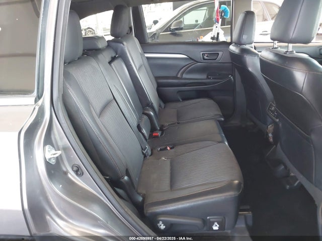 5TDZKRFH7FS064920 Toyota Highlander Le Plus V6