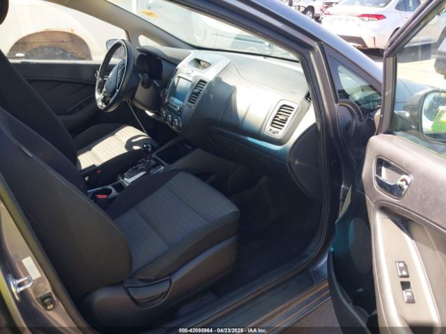 3KPFL4A77JE220538 KIA FORTE S