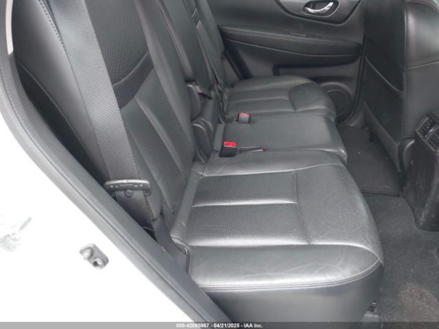5N1AT2MVXEC776070 Nissan Rogue Sl