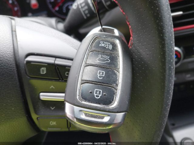 2019 HYUNDAI KONA KM8K53A5XKU303722 Photo 10