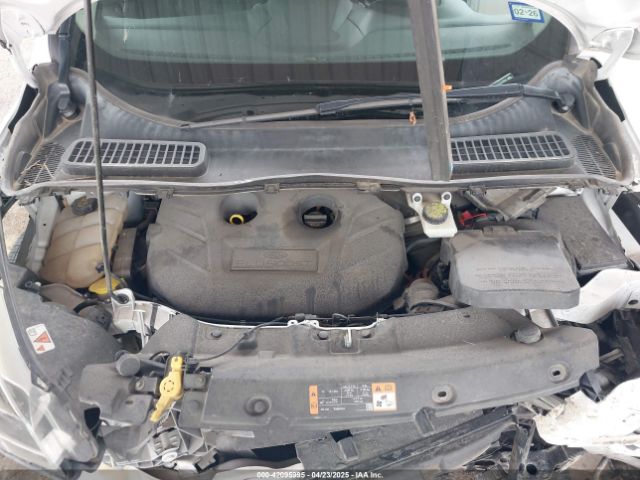 1FMCU0J91FUA27610 Ford Escape Titanium