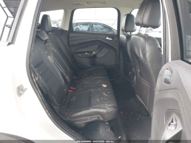 1FMCU0J91FUA27610 Ford Escape Titanium