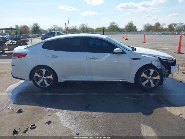 5XXGT4L39KG322754 KIA Optima S