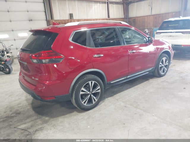 JN8AT2MV9HW270354 Nissan Rogue Sl