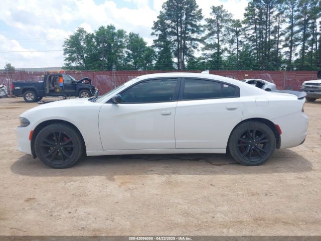 2C3CDXHG1GH174892 Dodge Charger Sxt