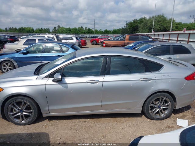 3FA6P0HD7HR244436 Ford FUSION SE