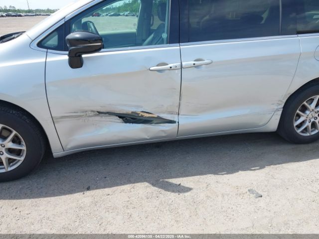 2024 CHRYSLER PACIFICA 2C4RC1BG5RR132205 Photo 5