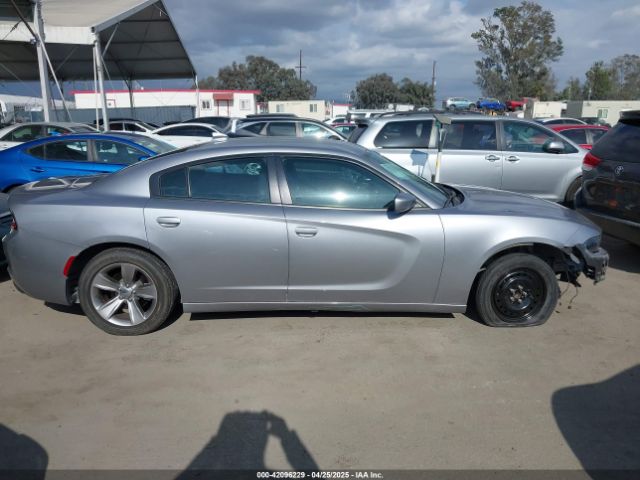2C3CDXHG6GH313155 Dodge Charger Sxt
