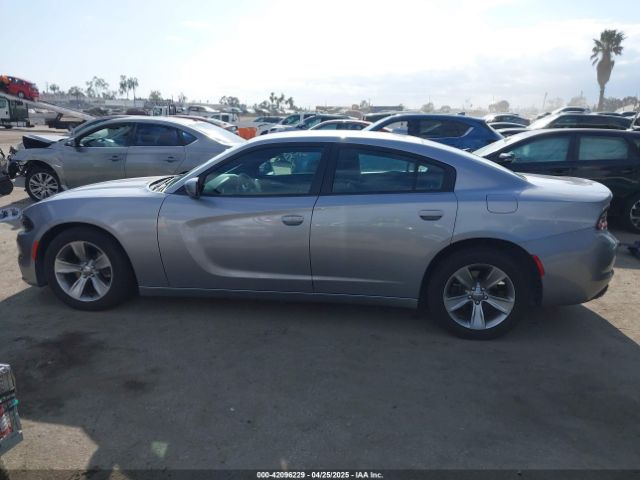 2C3CDXHG6GH313155 Dodge Charger Sxt