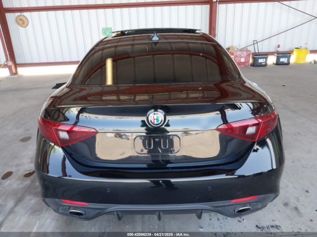 ZARFAMBN1K7607807 Alfa Romeo Giulia Ti Sport Rwd