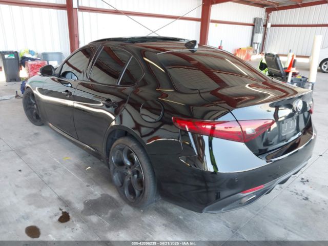 ZARFAMBN1K7607807 Alfa Romeo Giulia Ti Sport Rwd